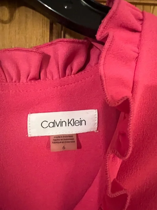 Calvin Klein Hot Pink V-Neck Shift Dress with Ruffle Trim - Picture 2 of 4